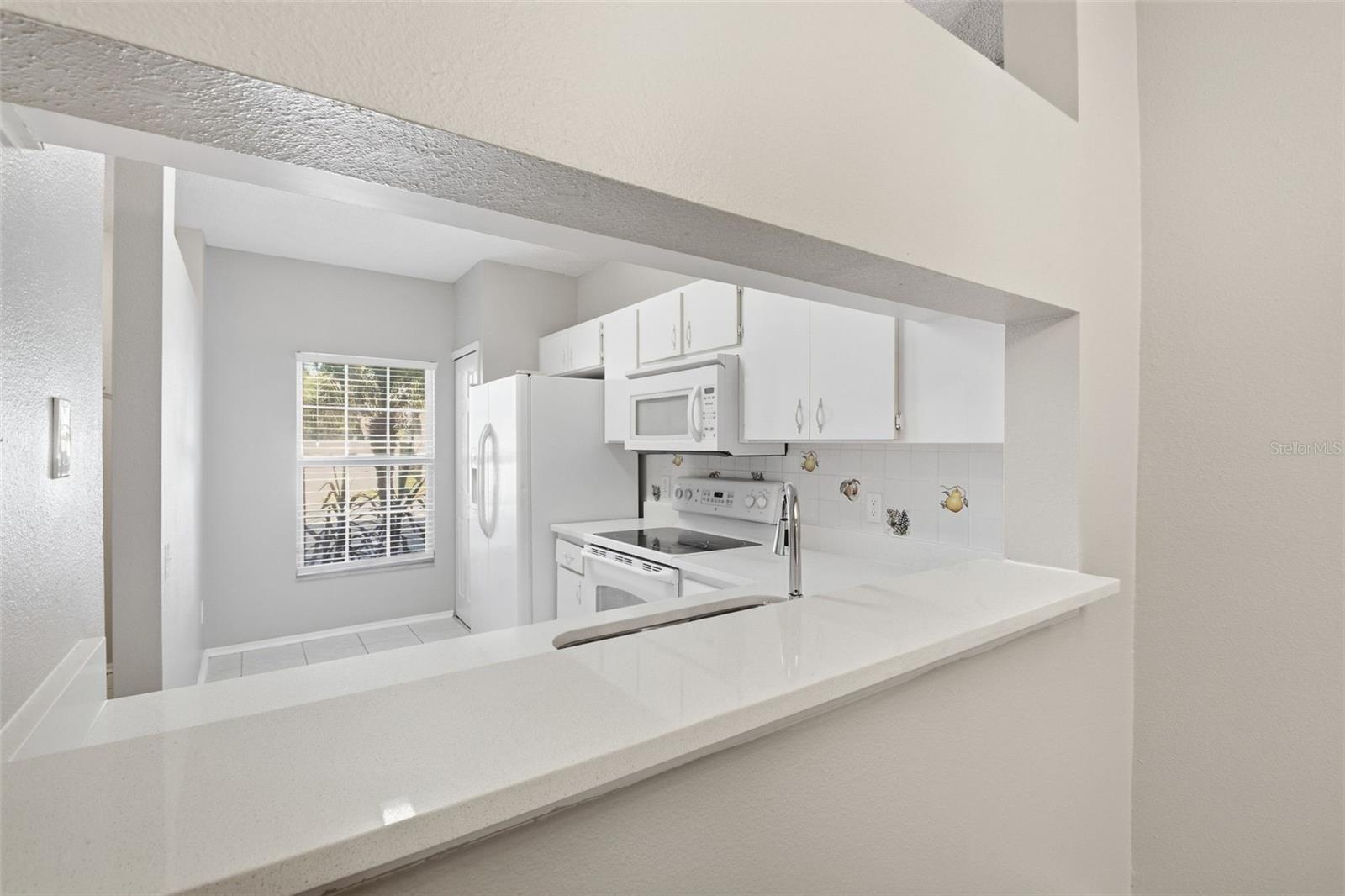 5512 CARROLLWOOD KEY DR — photo 18