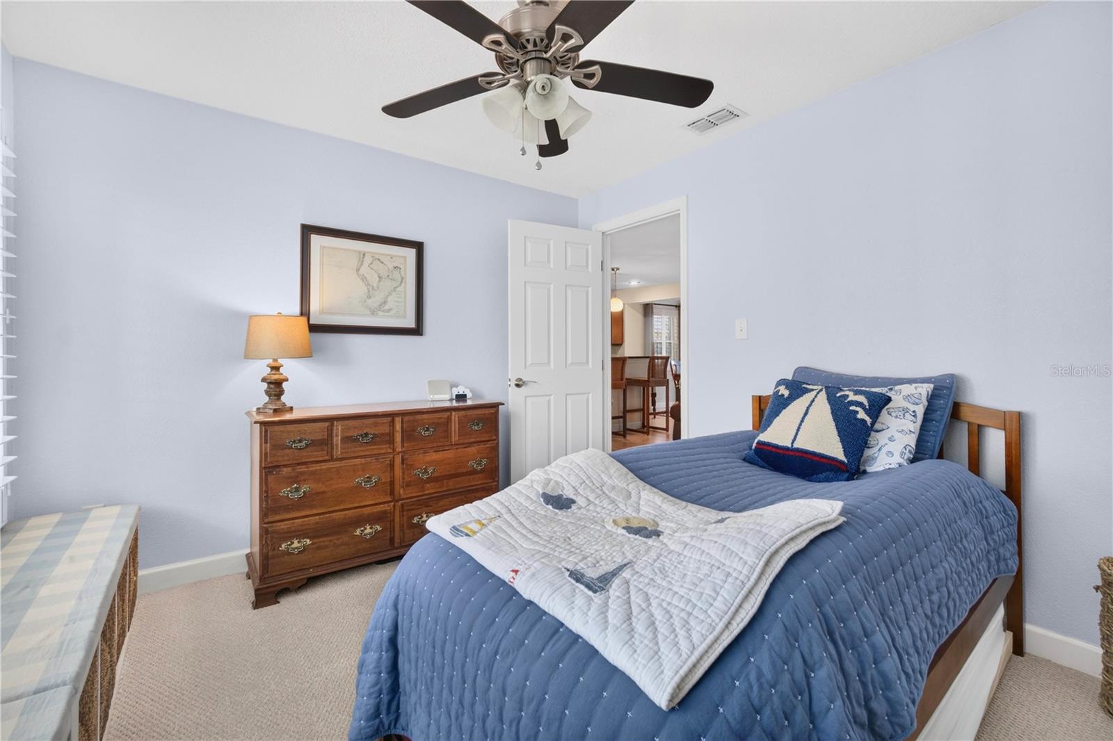 3058 GRAND VIEW AVE — photo 15