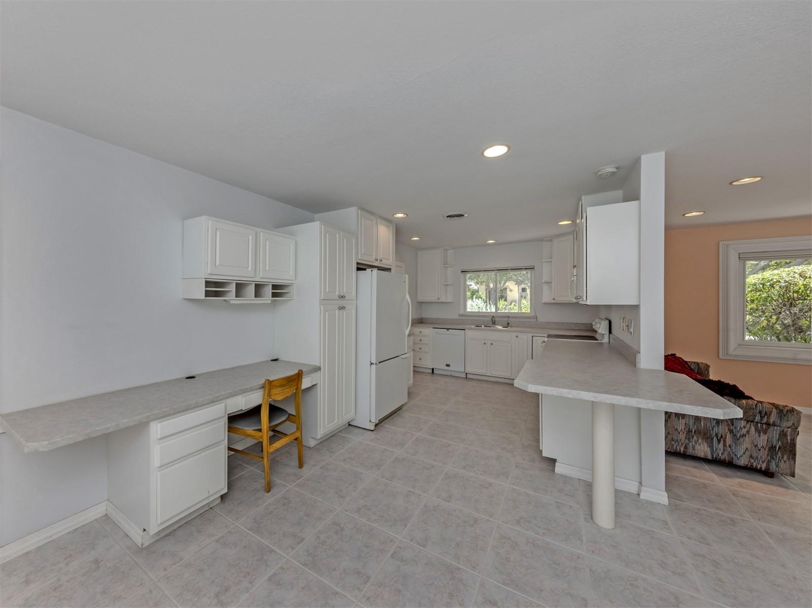 324 PONCE DE LEON AVE — photo 13