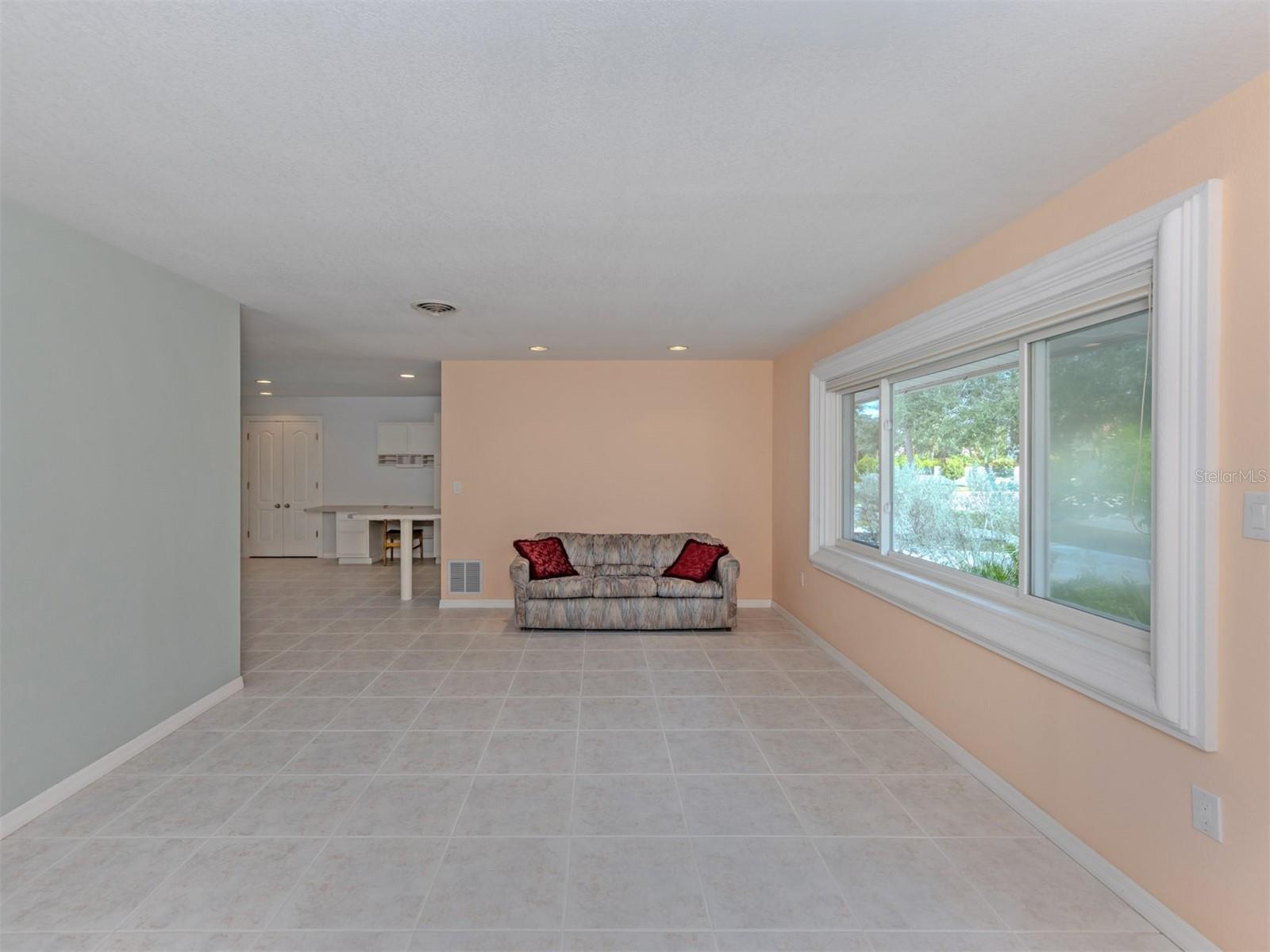 324 PONCE DE LEON AVE — photo 7