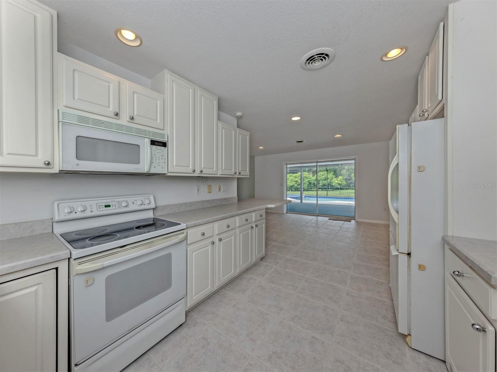 324 PONCE DE LEON AVE — photo 17