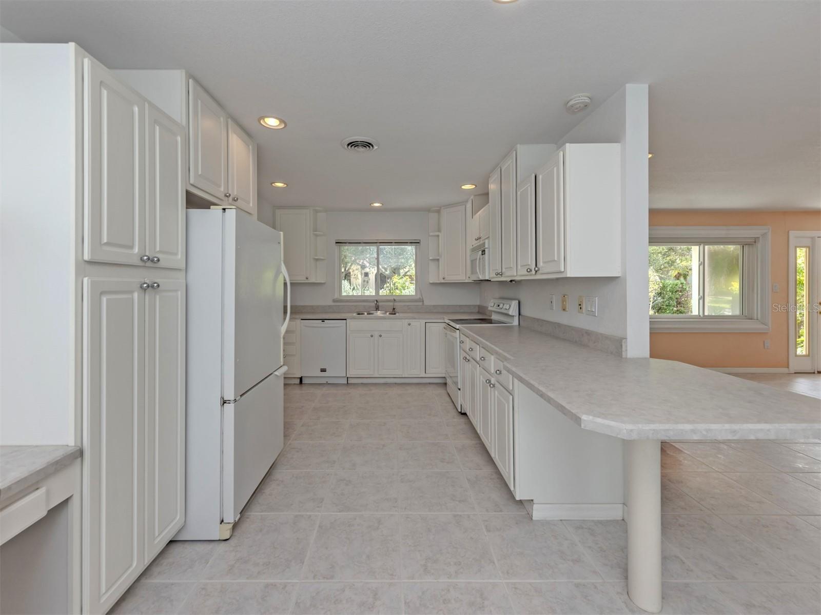 324 PONCE DE LEON AVE — photo 14