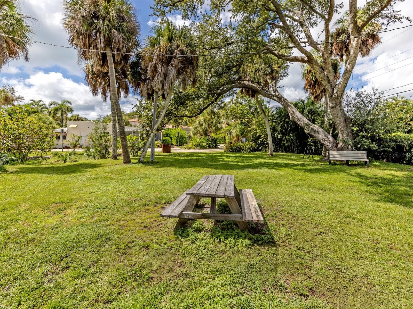 324 PONCE DE LEON AVE — photo 33