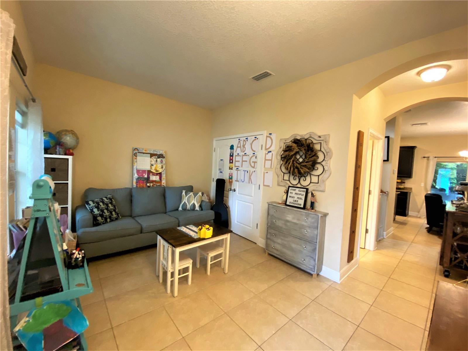 4603 W LOUGHMAN ST — photo 2