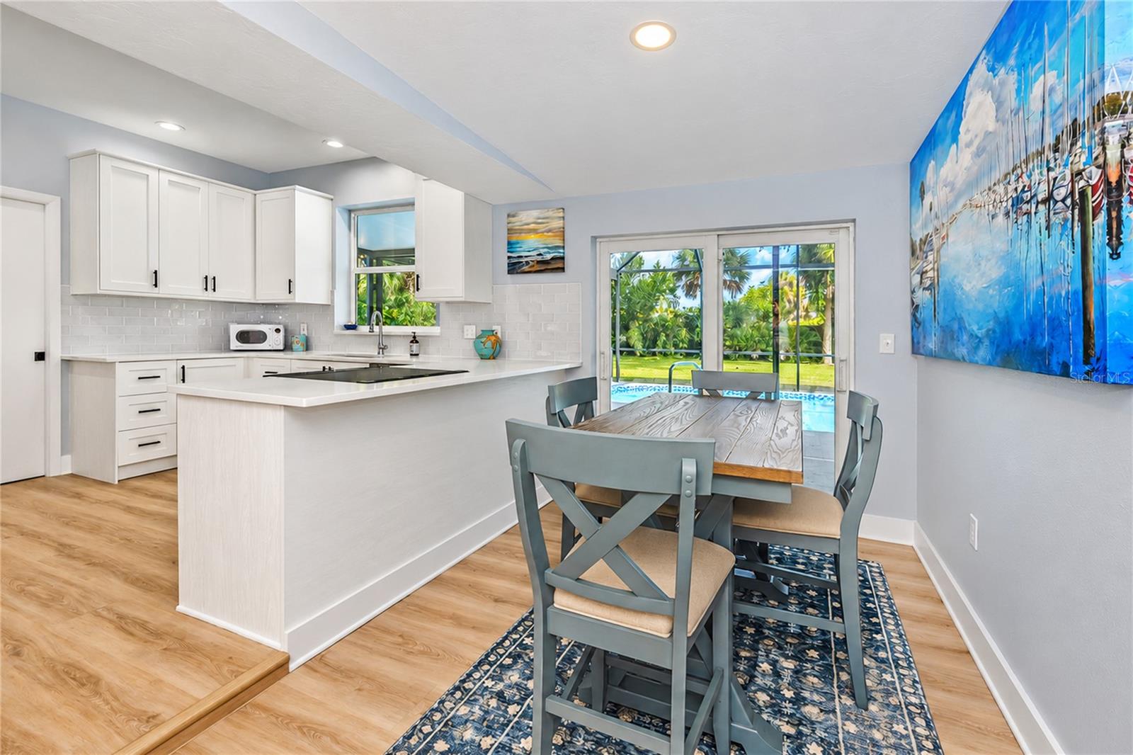 324 BEACH RD — photo 11