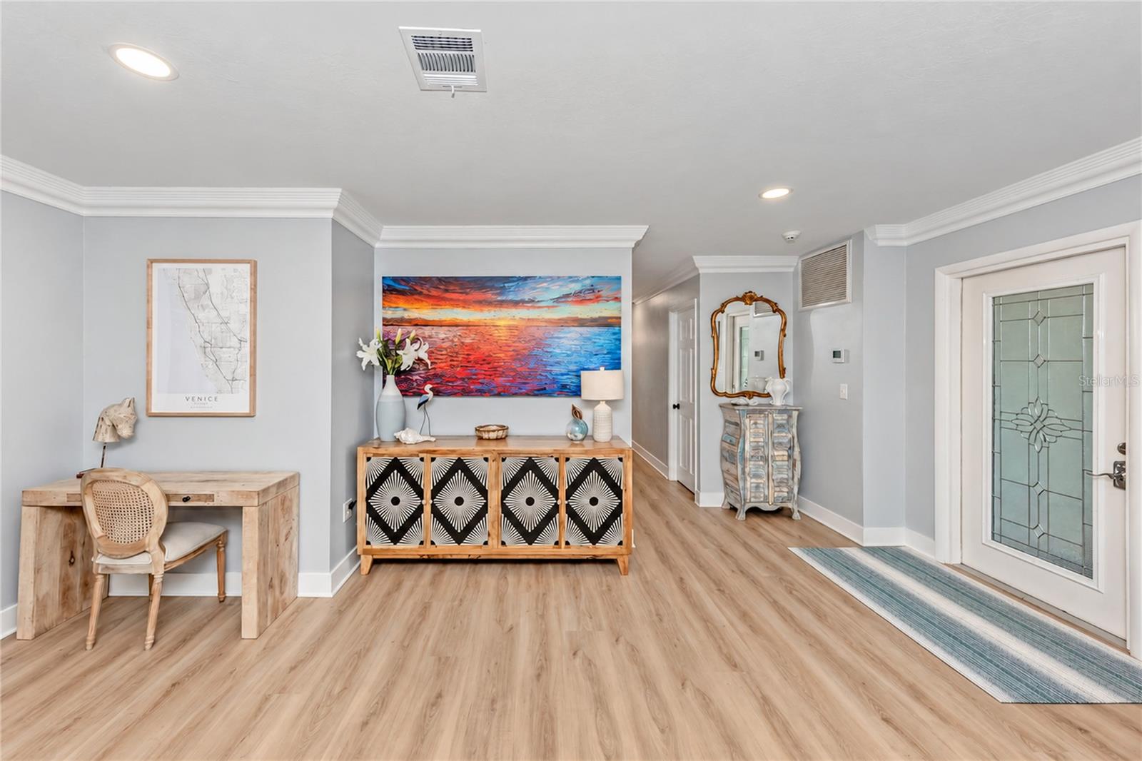 324 BEACH RD — photo 8