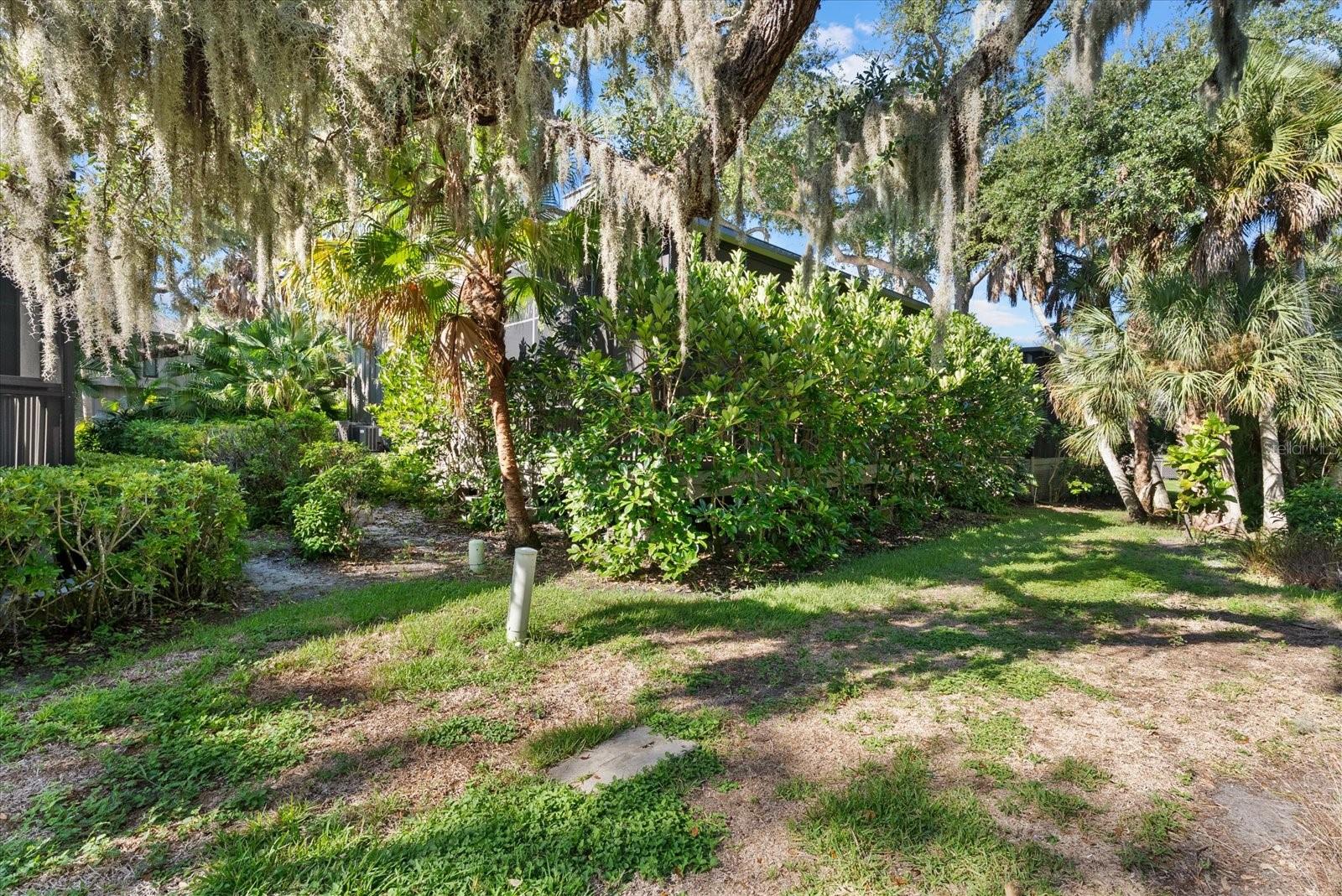 1423 LANDINGS PL #59 — photo 40
