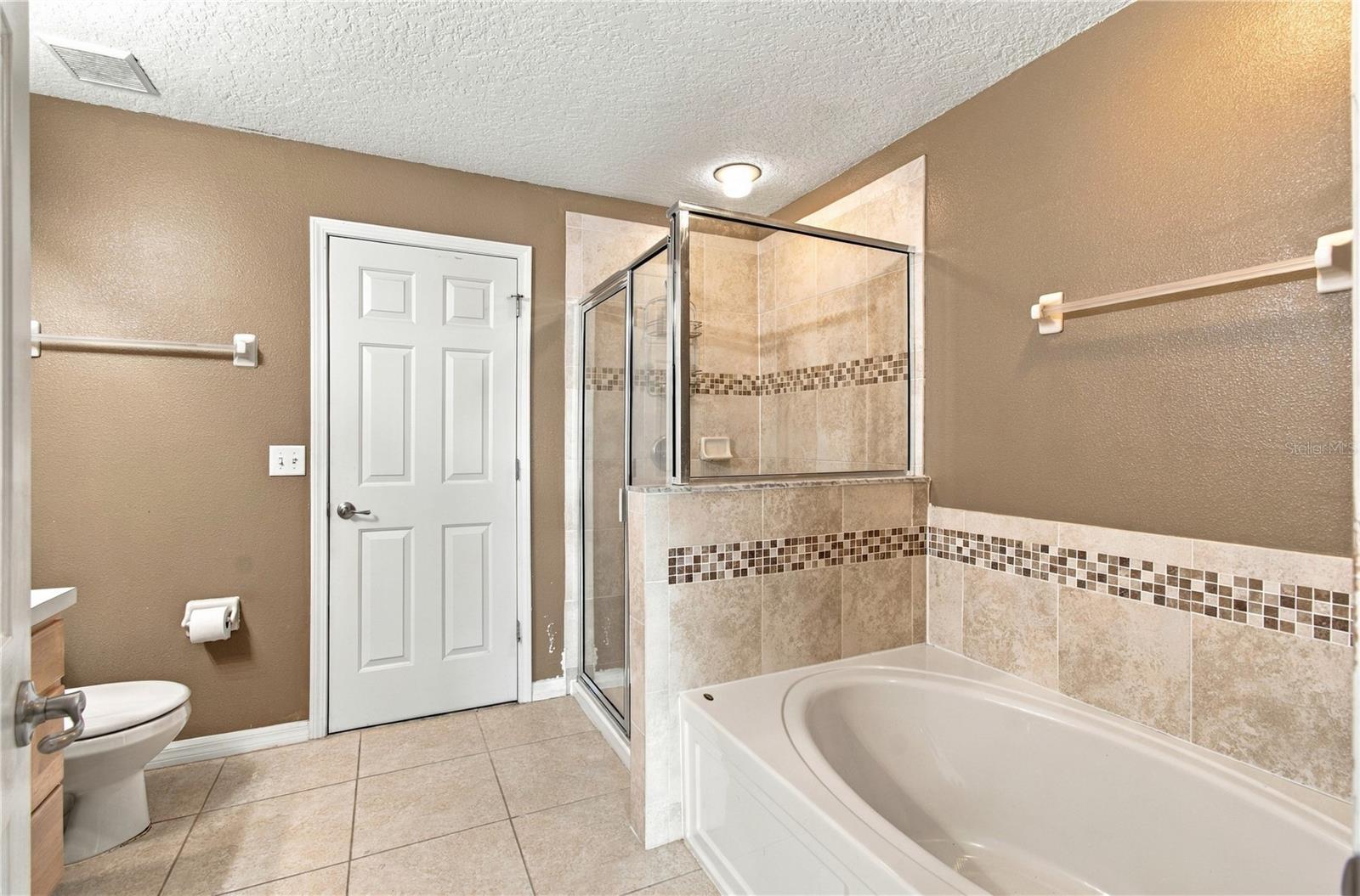 1327 SALEM ORCHARD LN — photo 34