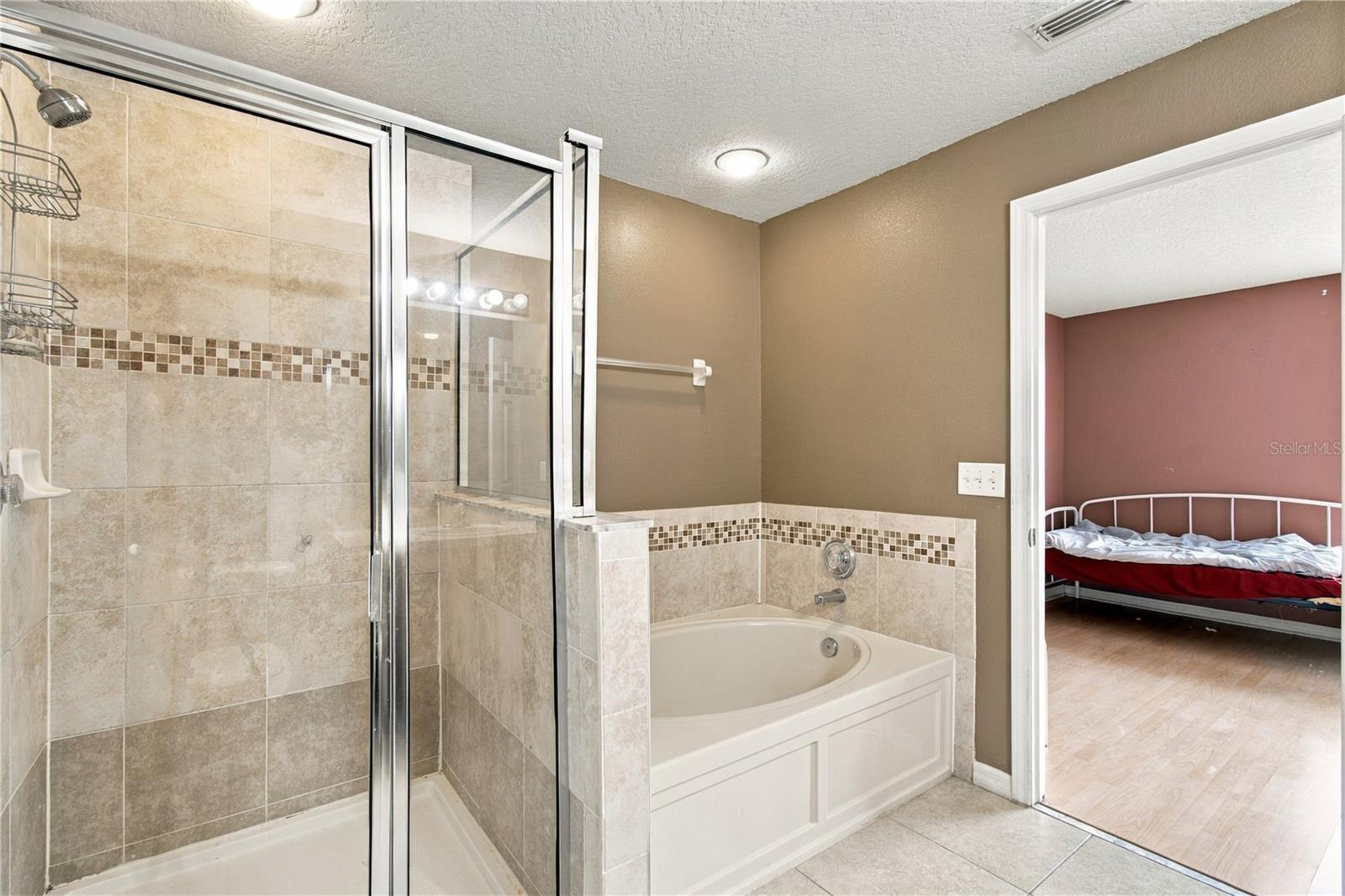 1327 SALEM ORCHARD LN — photo 37