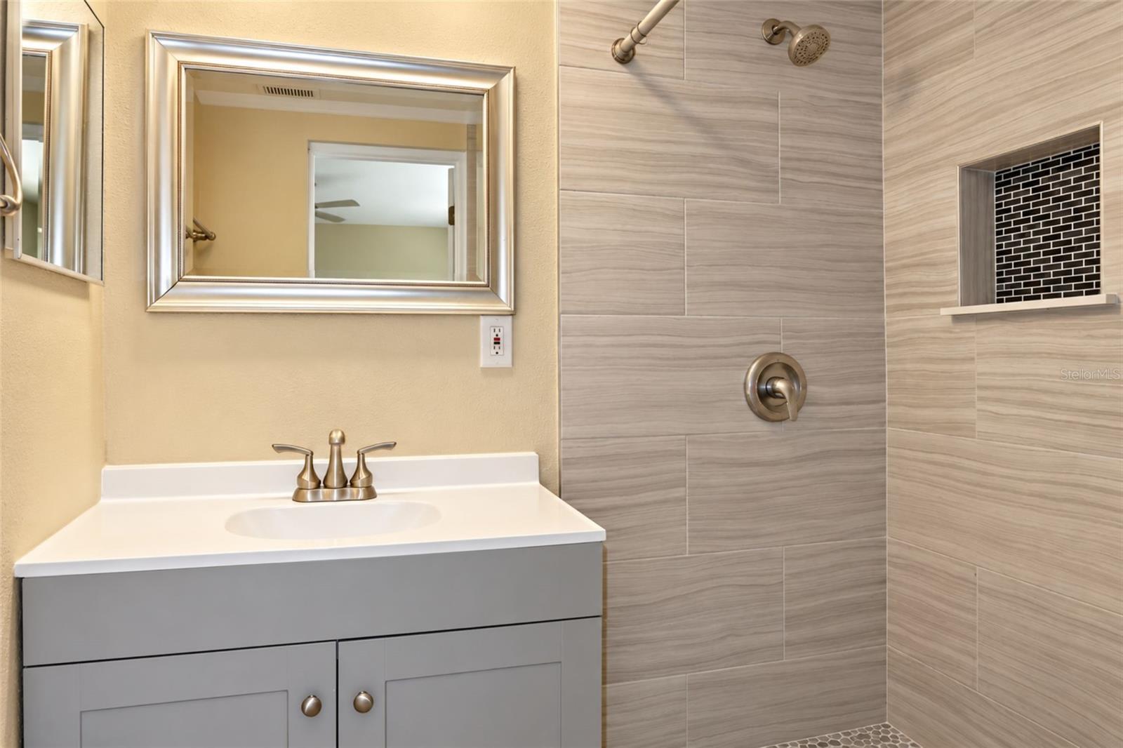 3521 KIMBERLY OAKS DR — photo 8
