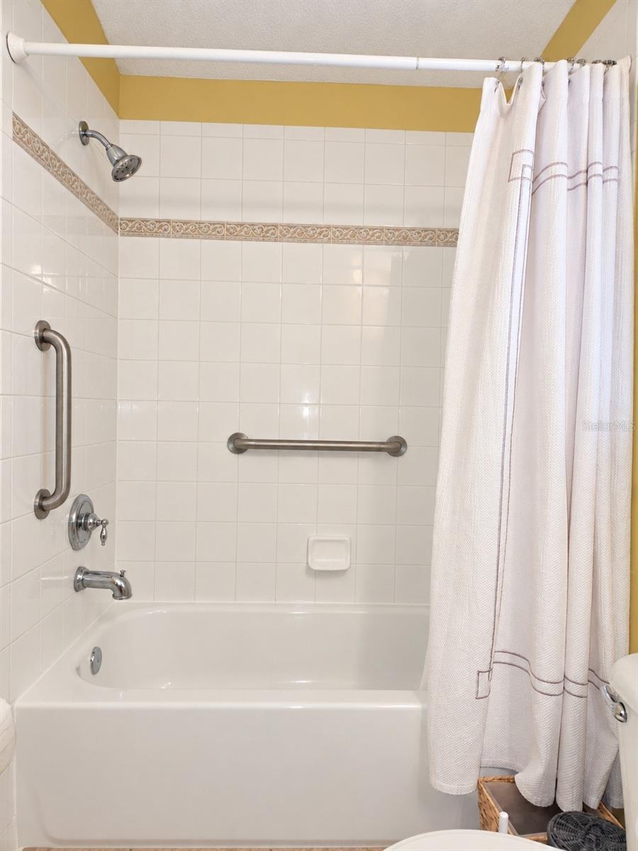 14602 BOURNEMOUTH RD #LOFT — photo 13
