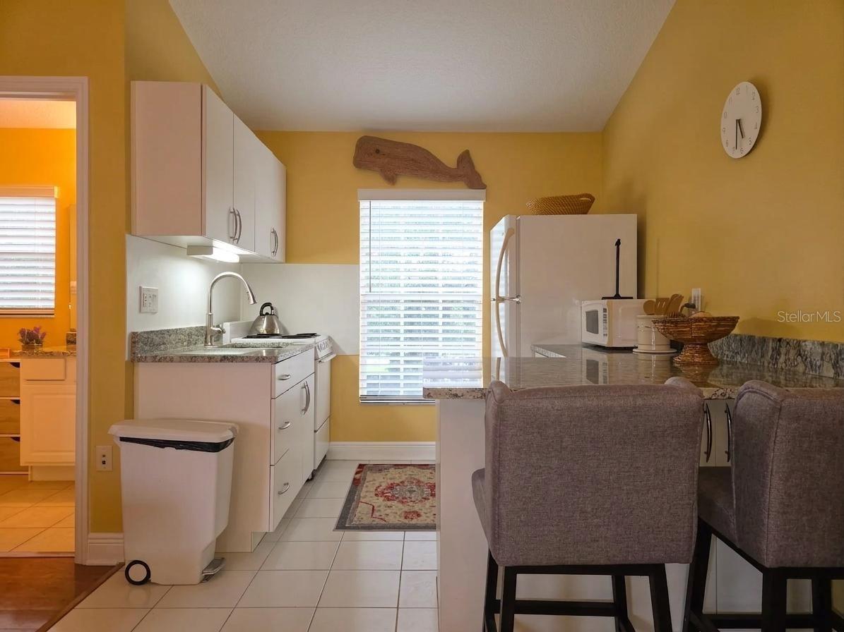 14602 BOURNEMOUTH RD #LOFT — photo 8