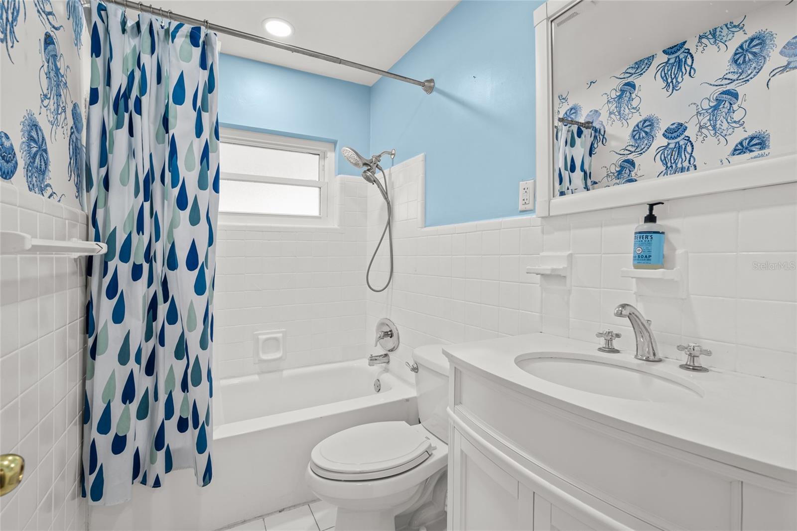 404 S WEST SHORE BLVD — photo 9