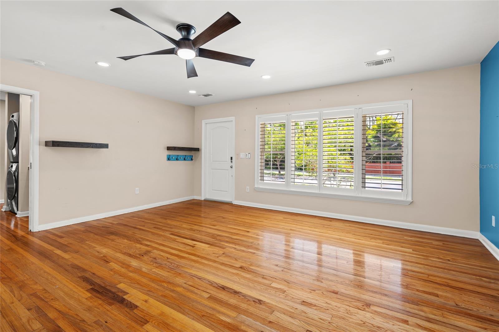 404 S WEST SHORE BLVD — photo 4