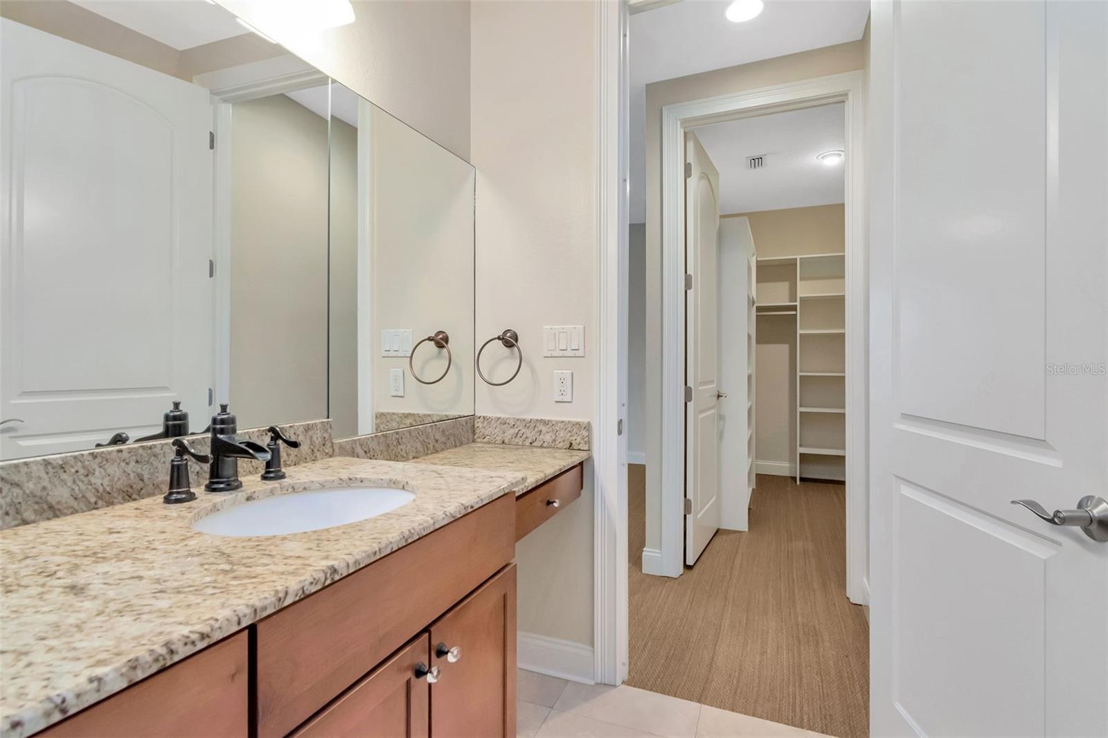 1008 S MOODY AVE #2 — photo 53