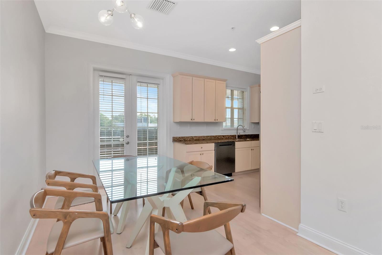 1008 S MOODY AVE #2 — photo 22