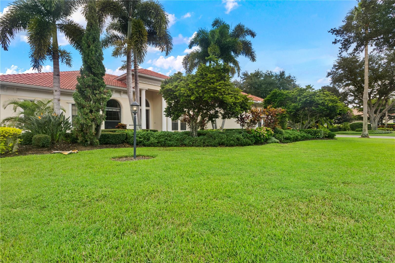 7819 ROSEHALL CV — photo 4