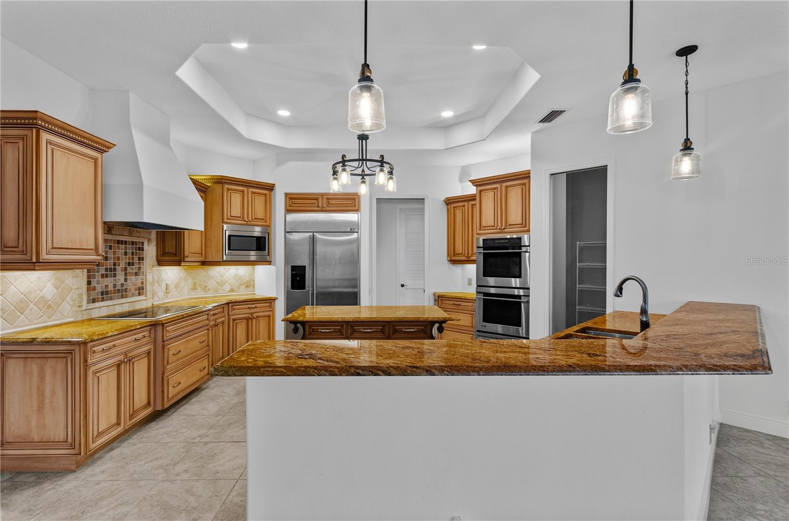 7819 ROSEHALL CV — photo 56