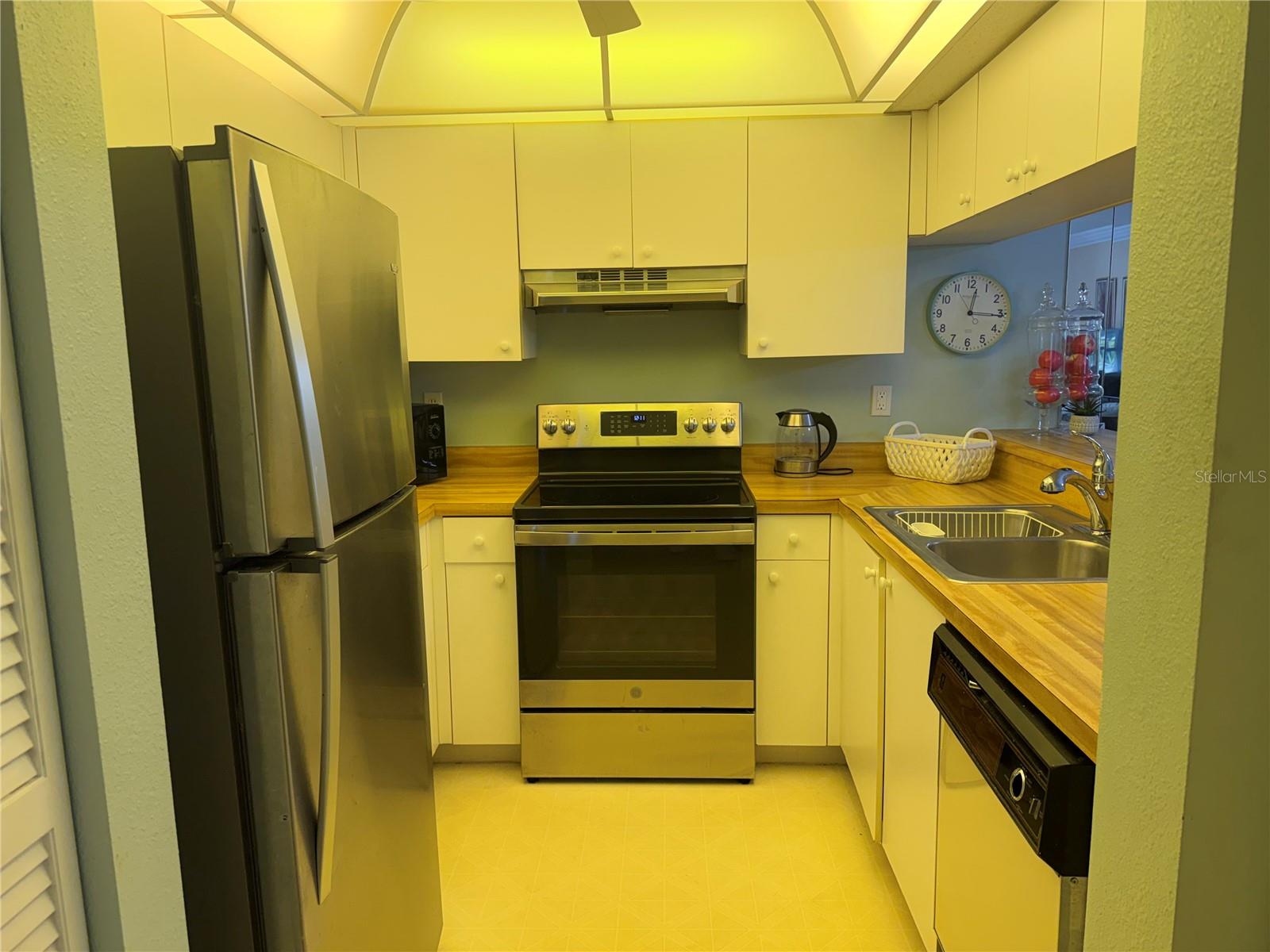 634 BIRD BAY DR E #201 — photo 7