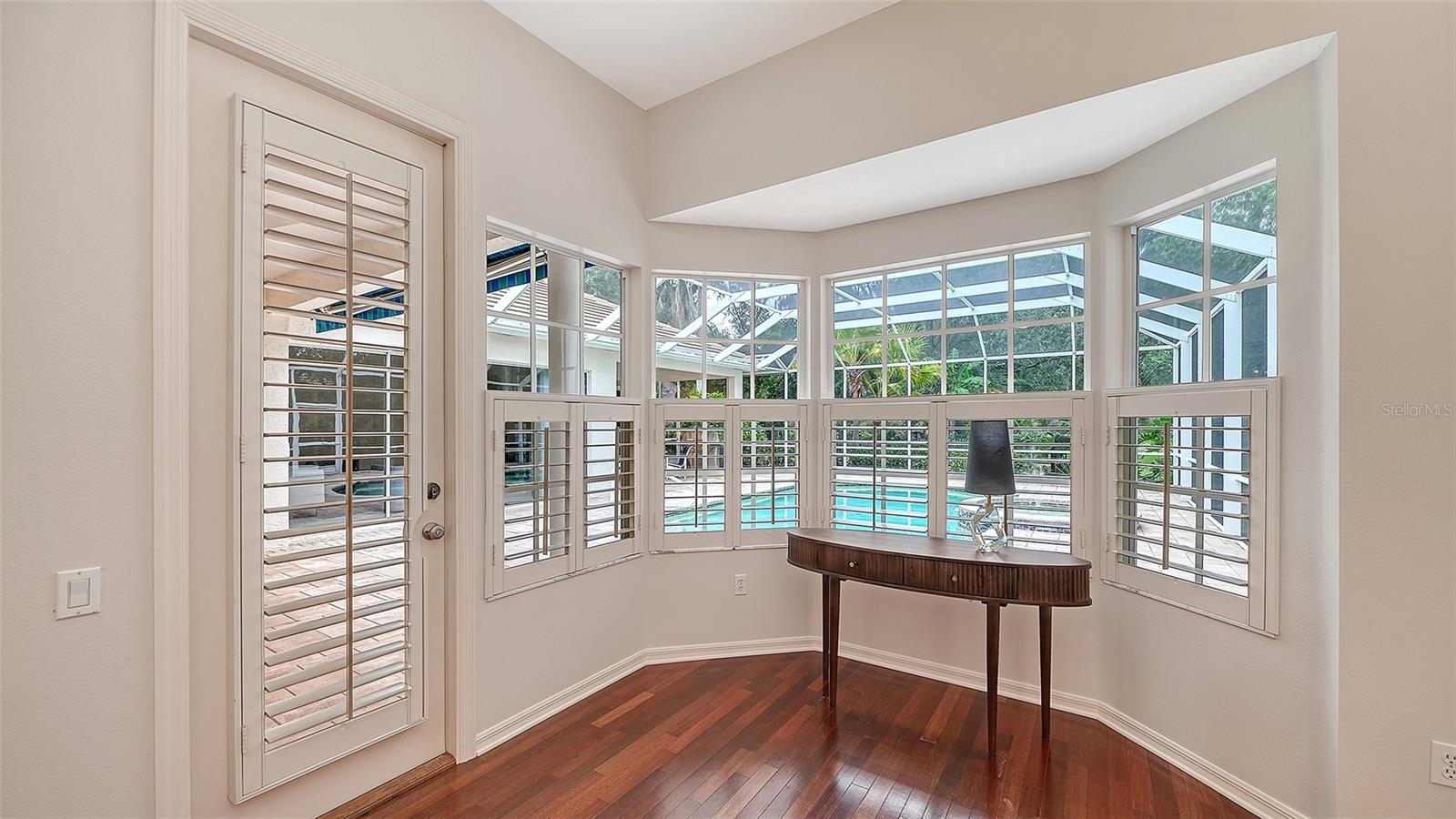 8105 COLLINGWOOD CT — photo 24