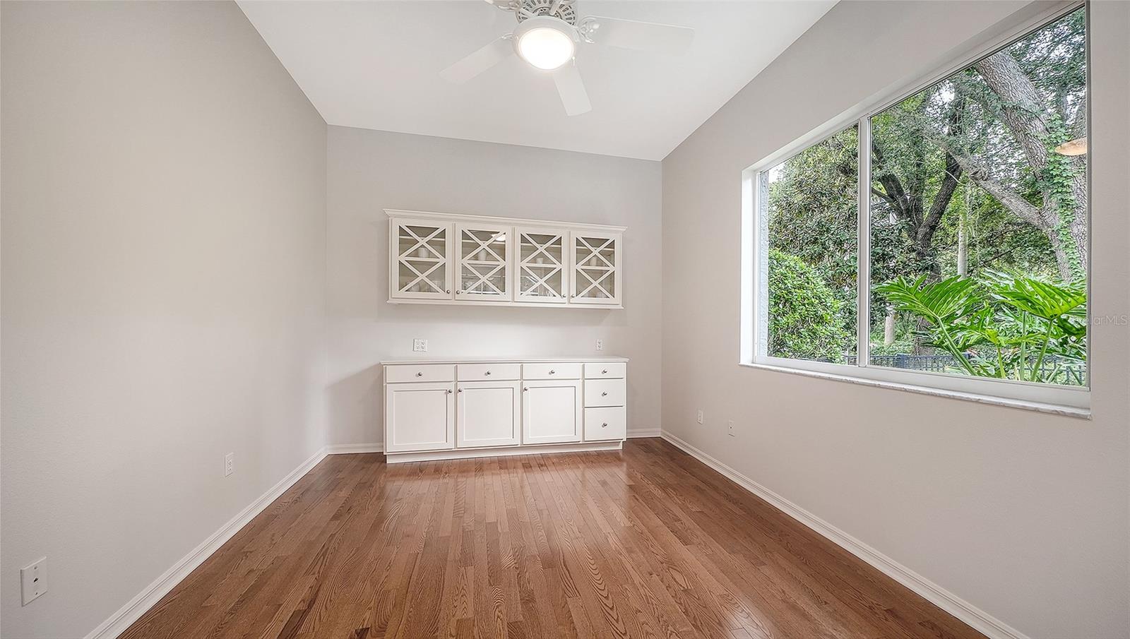 8105 COLLINGWOOD CT — photo 31