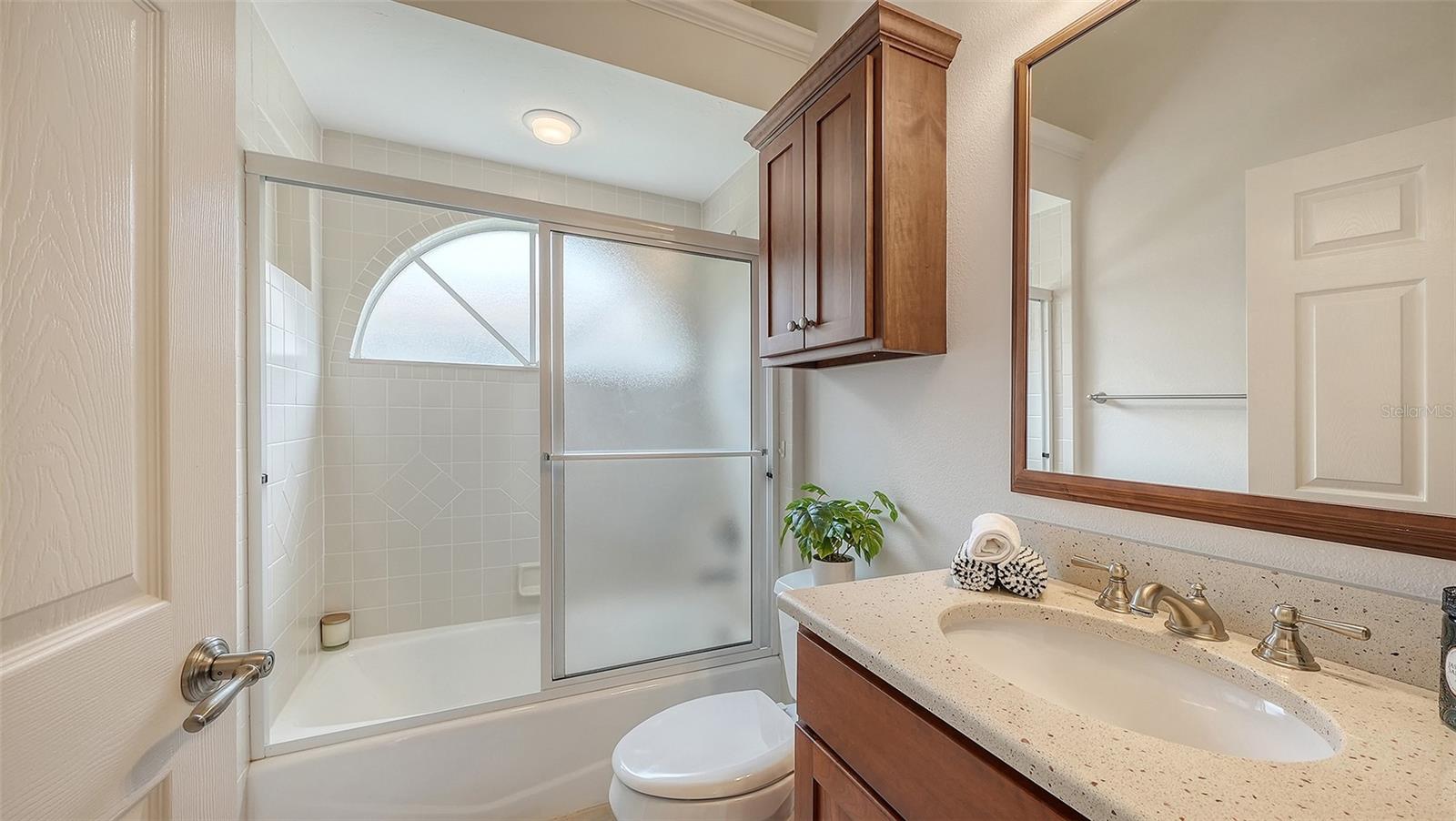 8105 COLLINGWOOD CT — photo 36