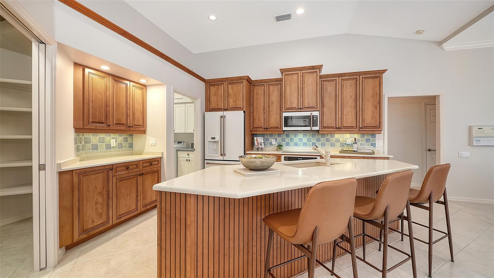 8105 COLLINGWOOD CT — photo 10