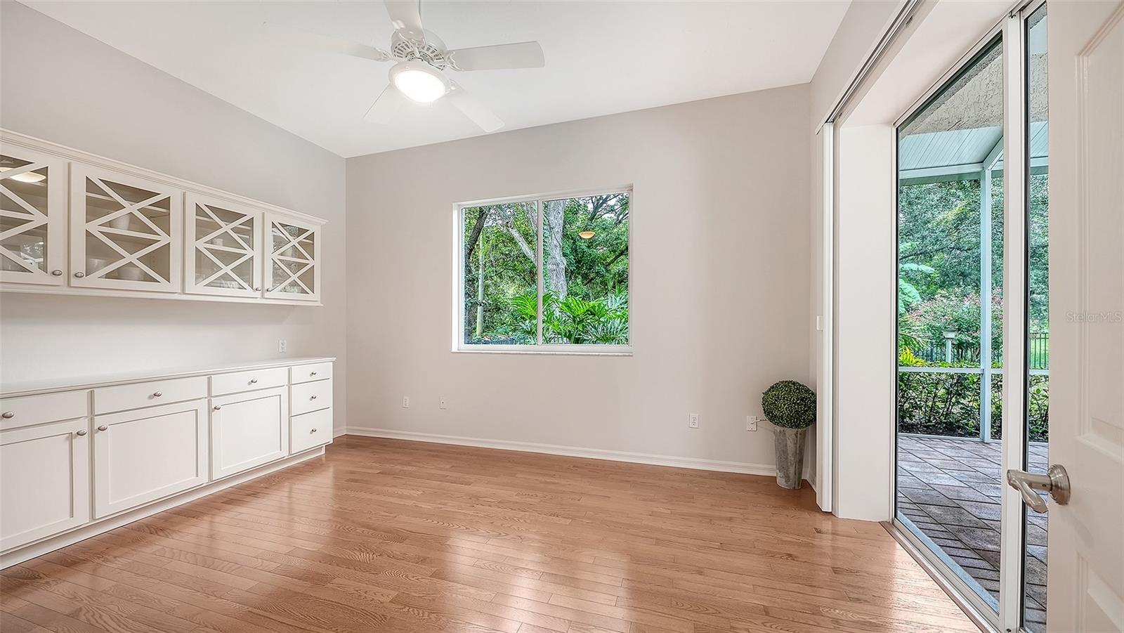 8105 COLLINGWOOD CT — photo 30