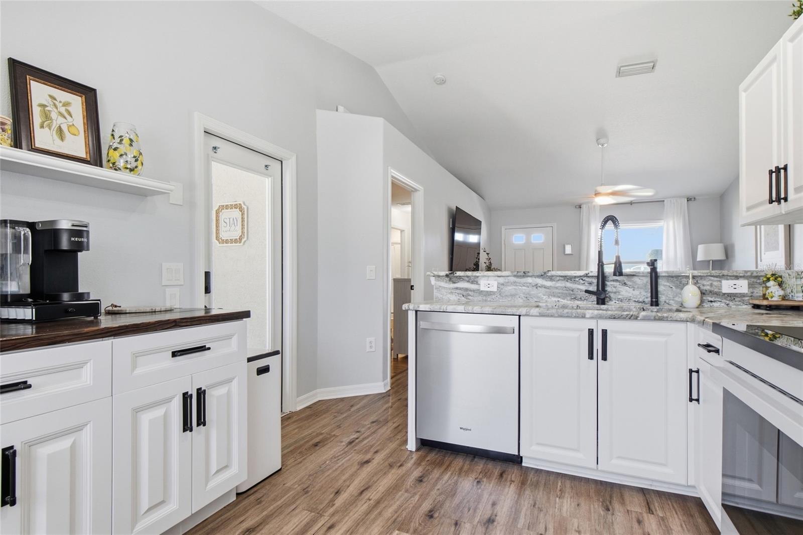 5295 DREW RD — photo 5