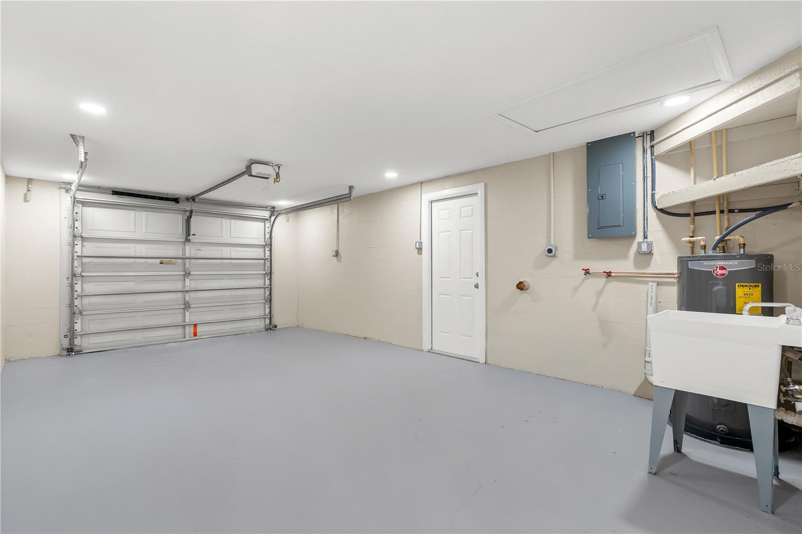 3041 HOLIDAY LAKE DR — photo 11