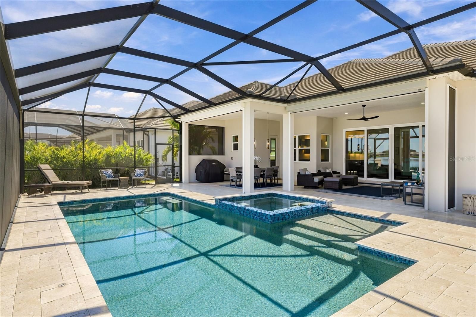 8035 WATERBEND TRL — photo 45