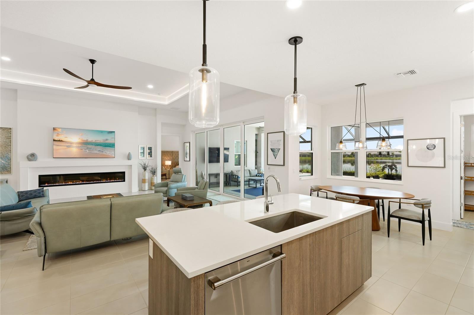 8035 WATERBEND TRL — photo 18