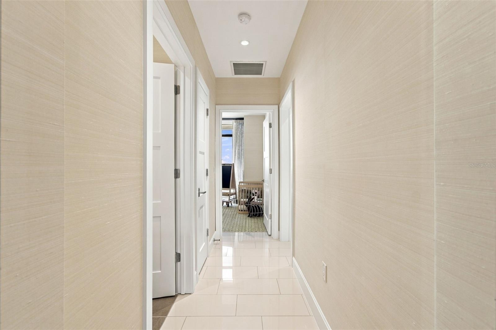 126 4TH AVE NE #1202 — photo 43