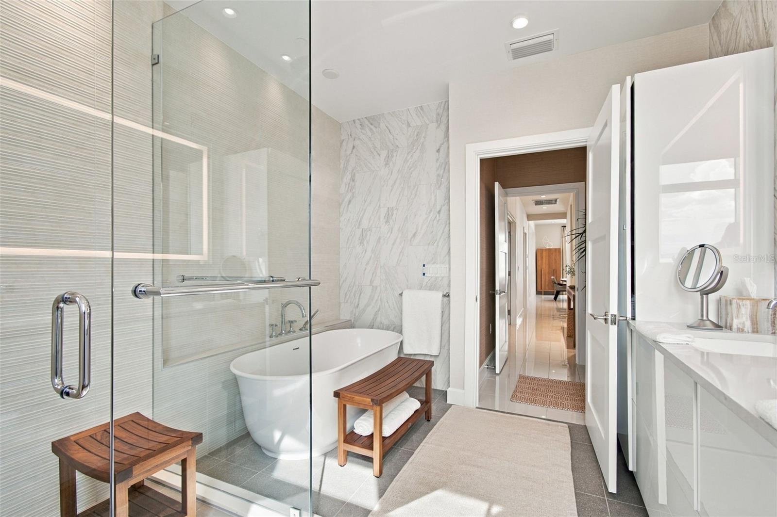126 4TH AVE NE #1202 — photo 40