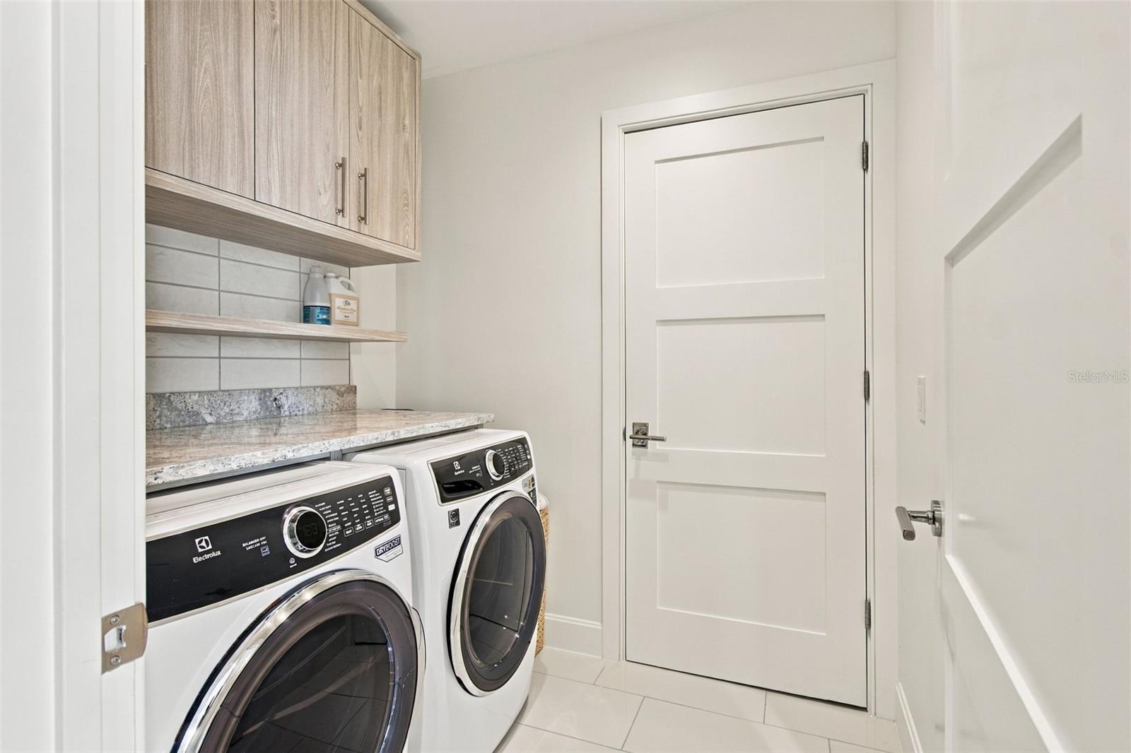126 4TH AVE NE #1202 — photo 55