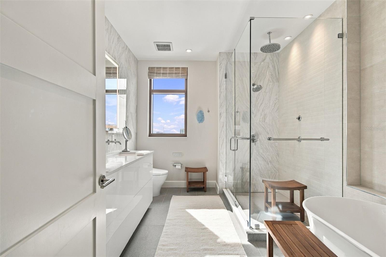 126 4TH AVE NE #1202 — photo 38