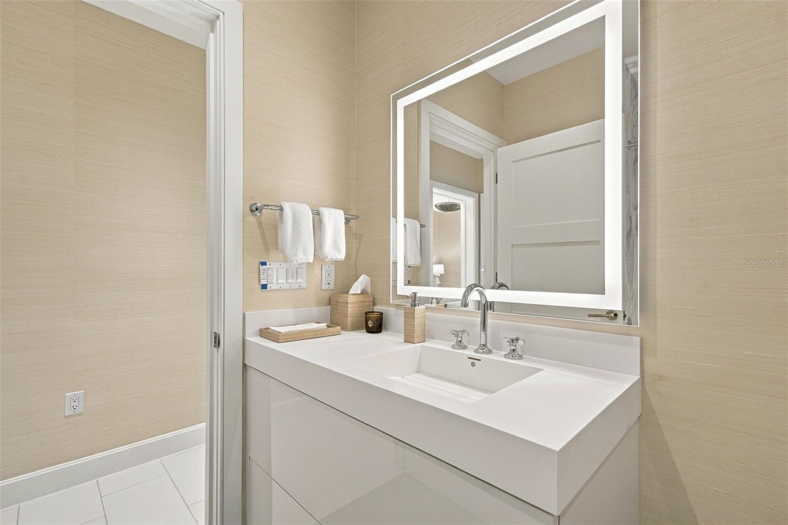 126 4TH AVE NE #1202 — photo 54