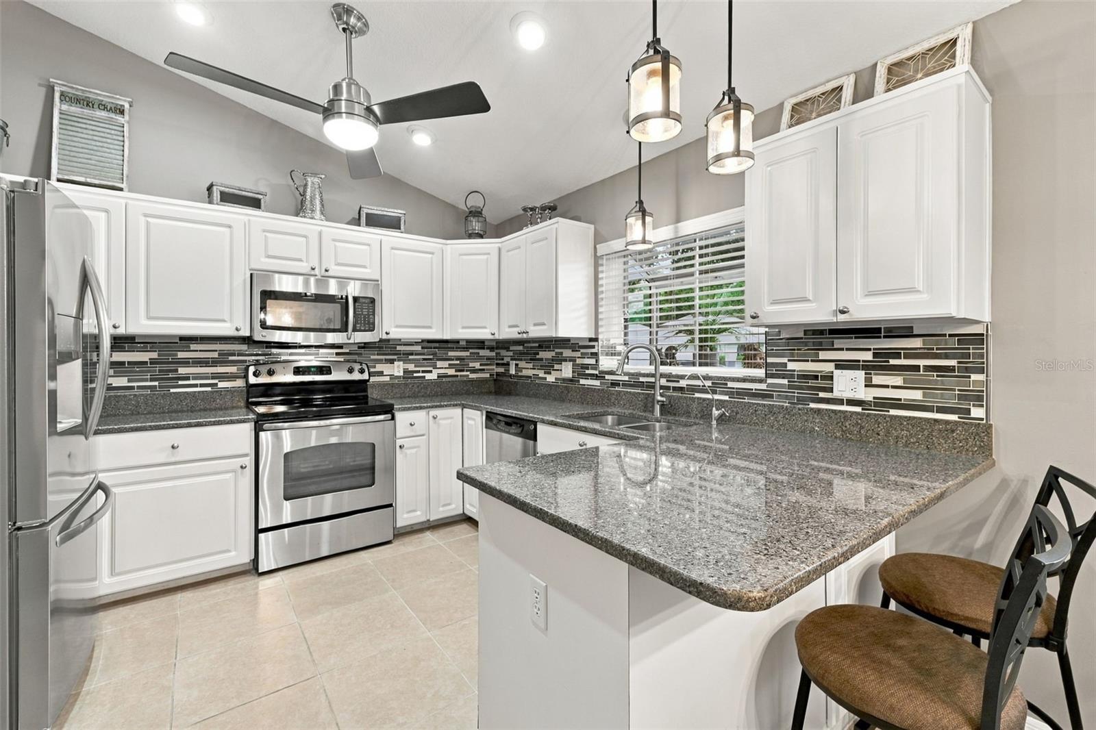 1411 STROUD CT — photo 18