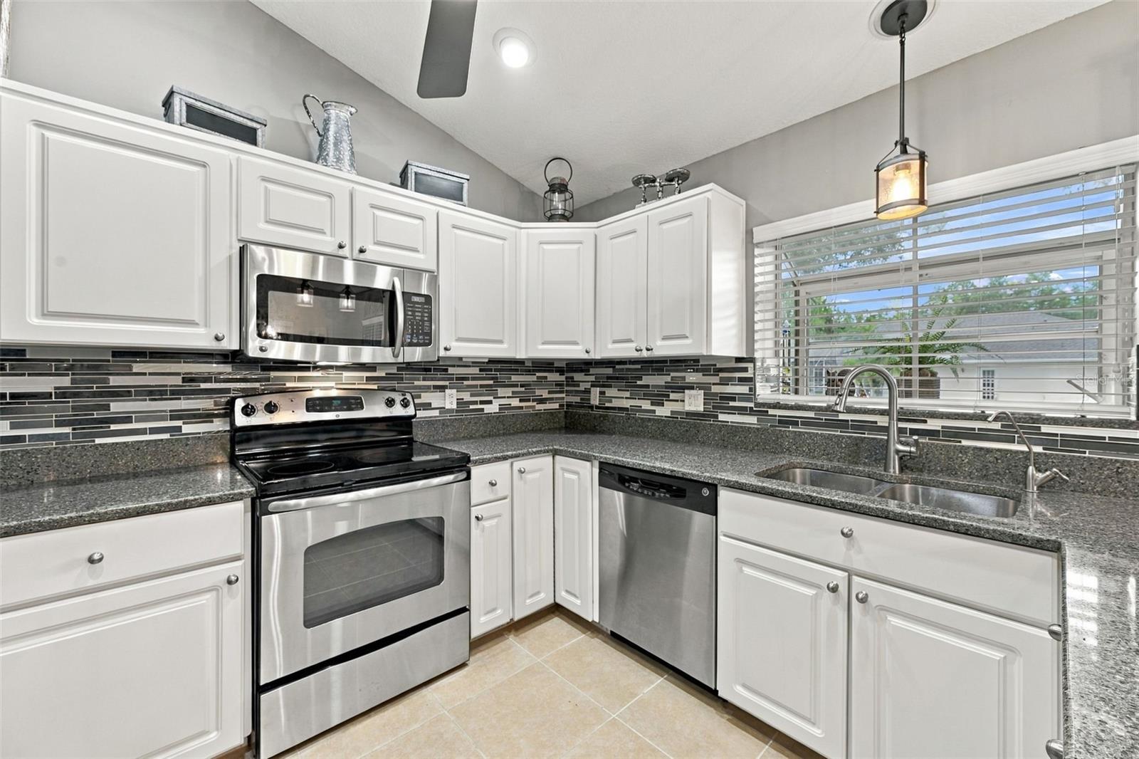 1411 STROUD CT — photo 19