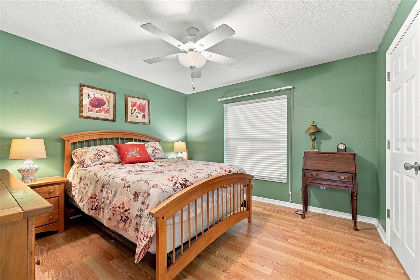 1411 STROUD CT — photo 32