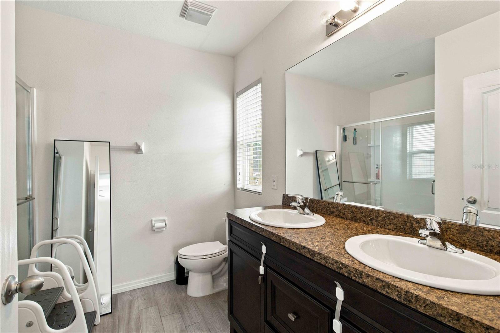 15630 ROSE GROVE DR — photo 29