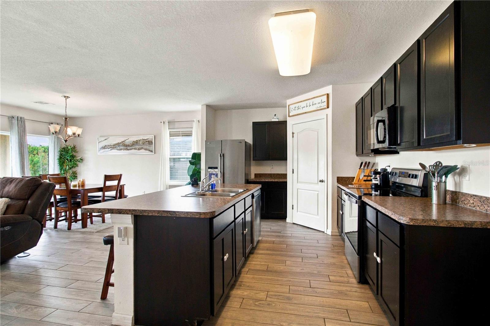 15630 ROSE GROVE DR — photo 18