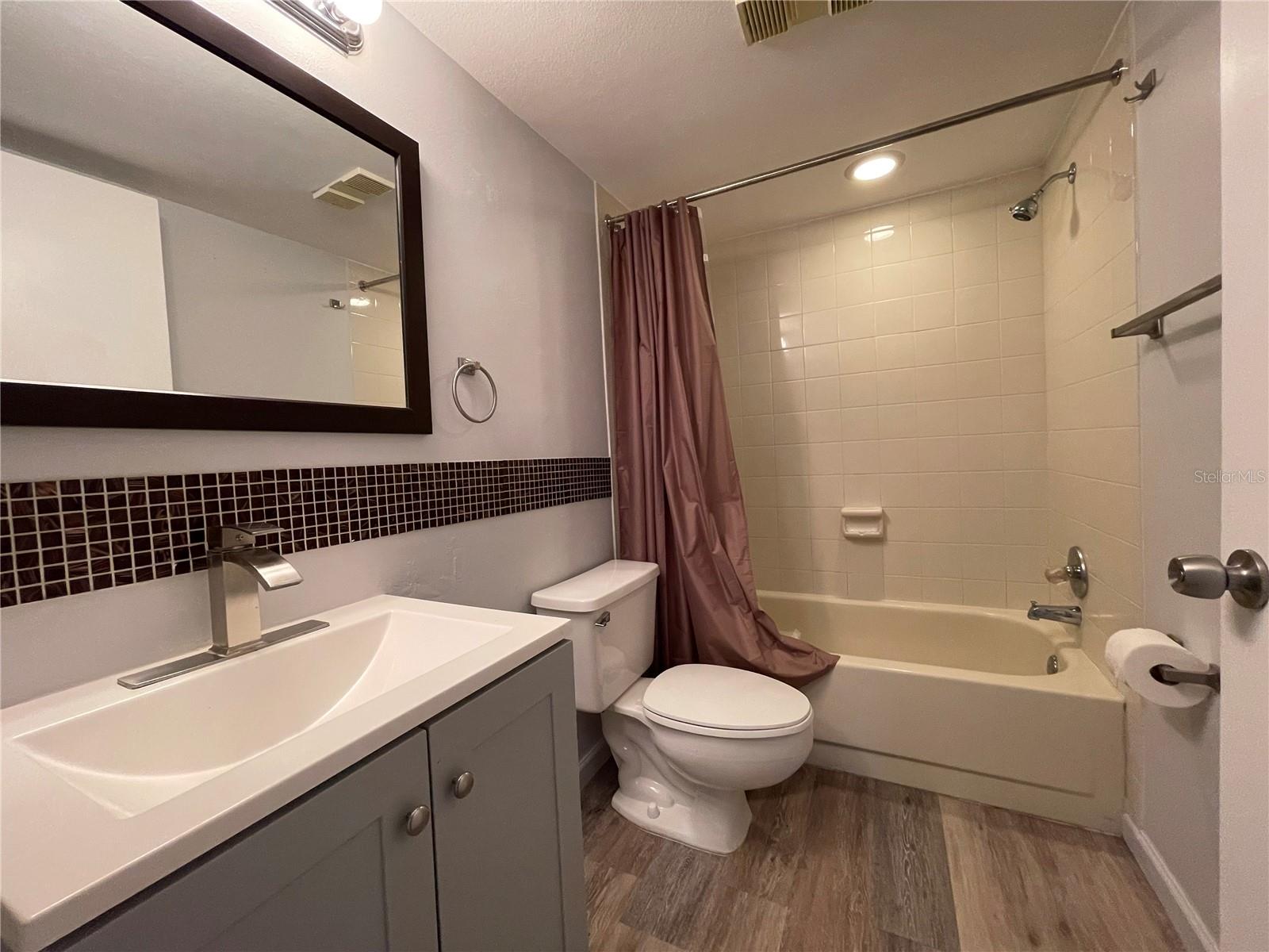 300 S FLORIDA AVE #100K — photo 25