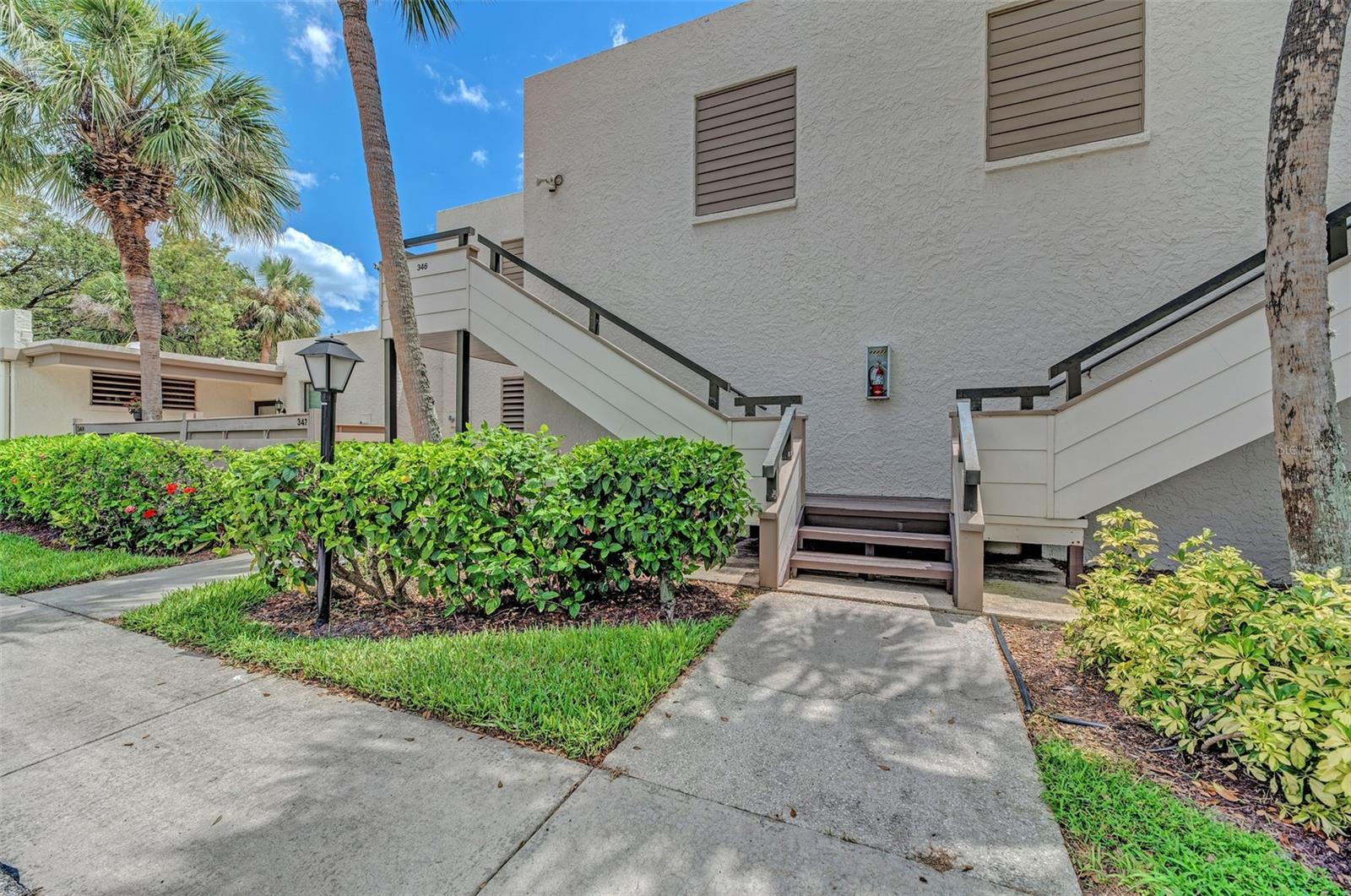 346 SPRINGDALE DR W #346 — photo 2