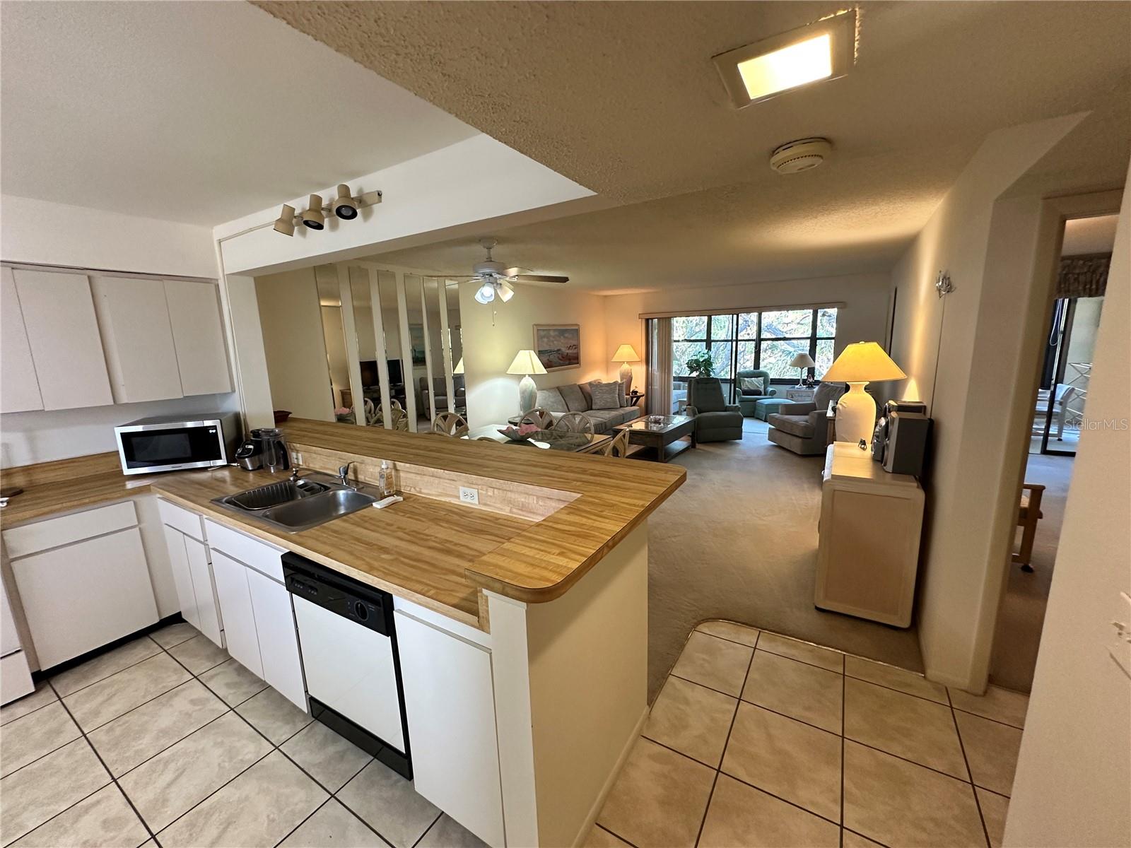 346 SPRINGDALE DR W #346 — photo 4