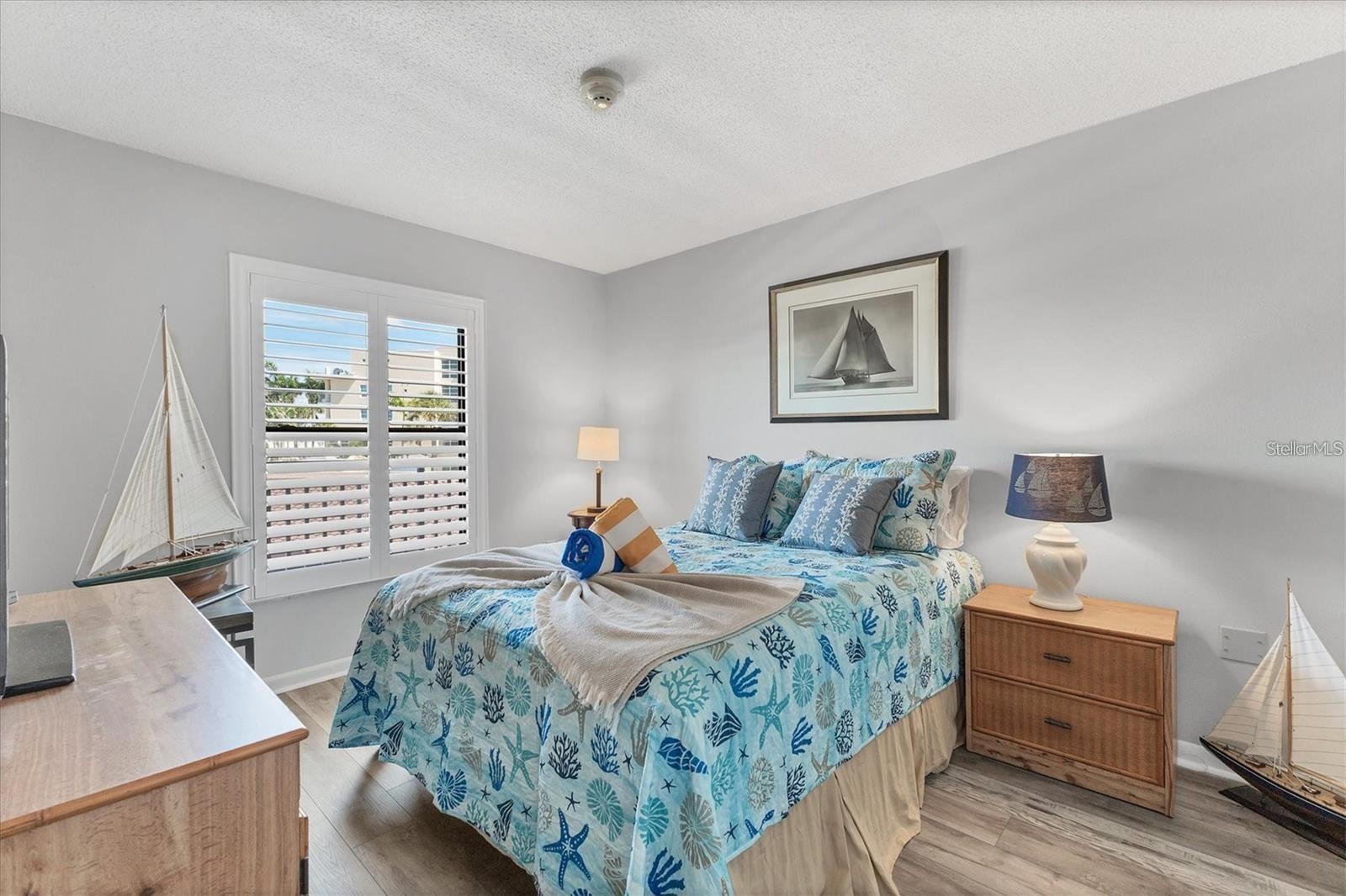 6480 MIDNIGHT PASS RD #311 — photo 5