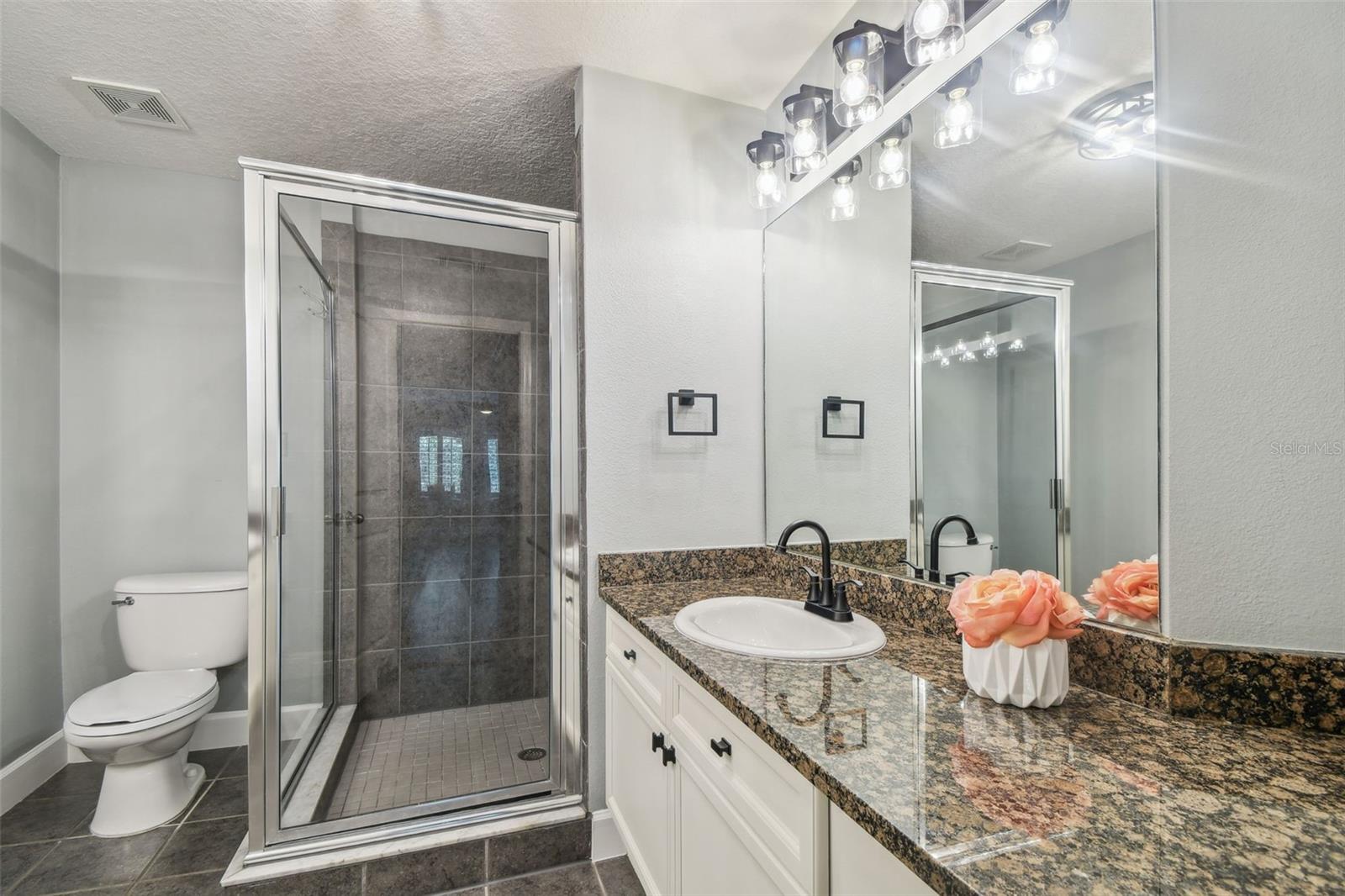 435 S OREGON AVE E #304 — photo 18