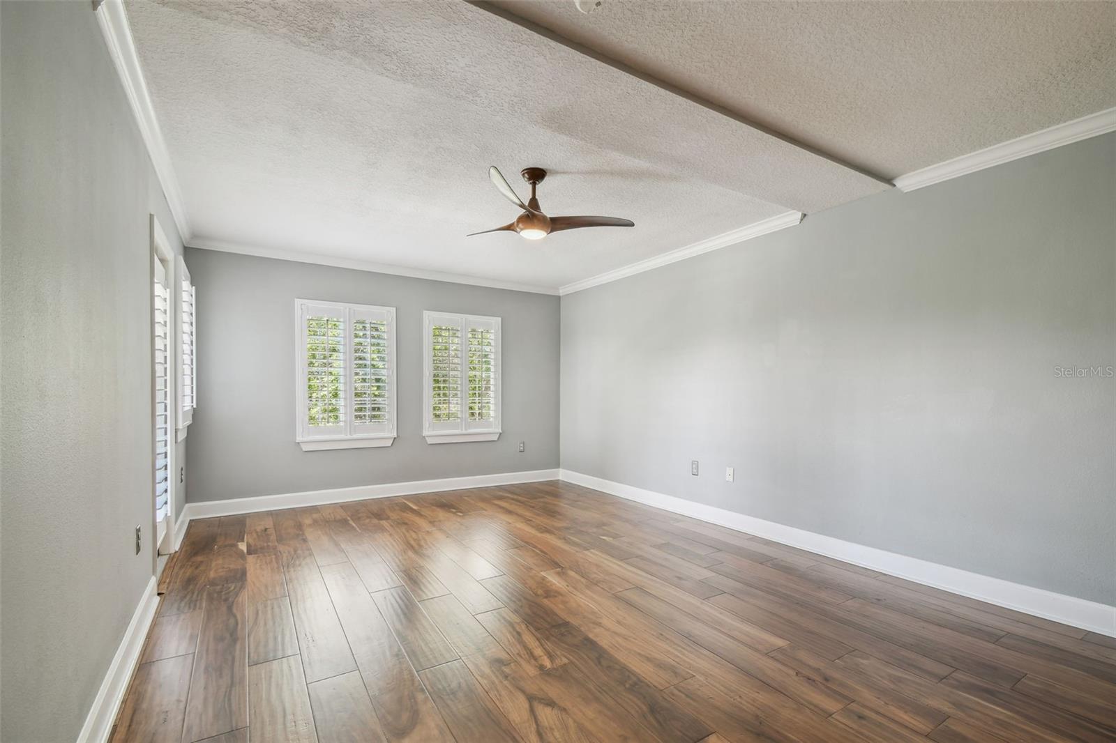 435 S OREGON AVE E #304 — photo 13