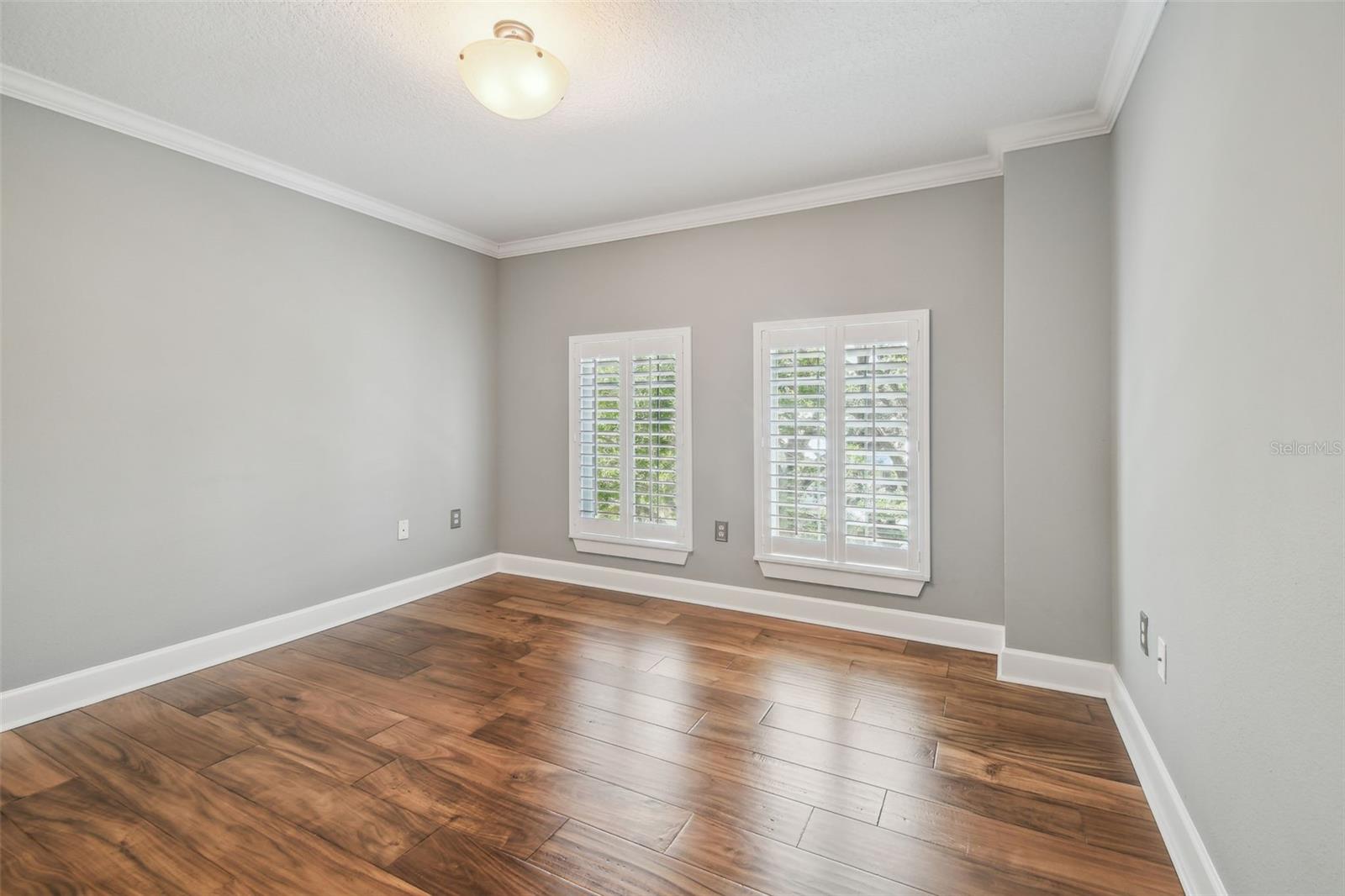 435 S OREGON AVE E #304 — photo 20
