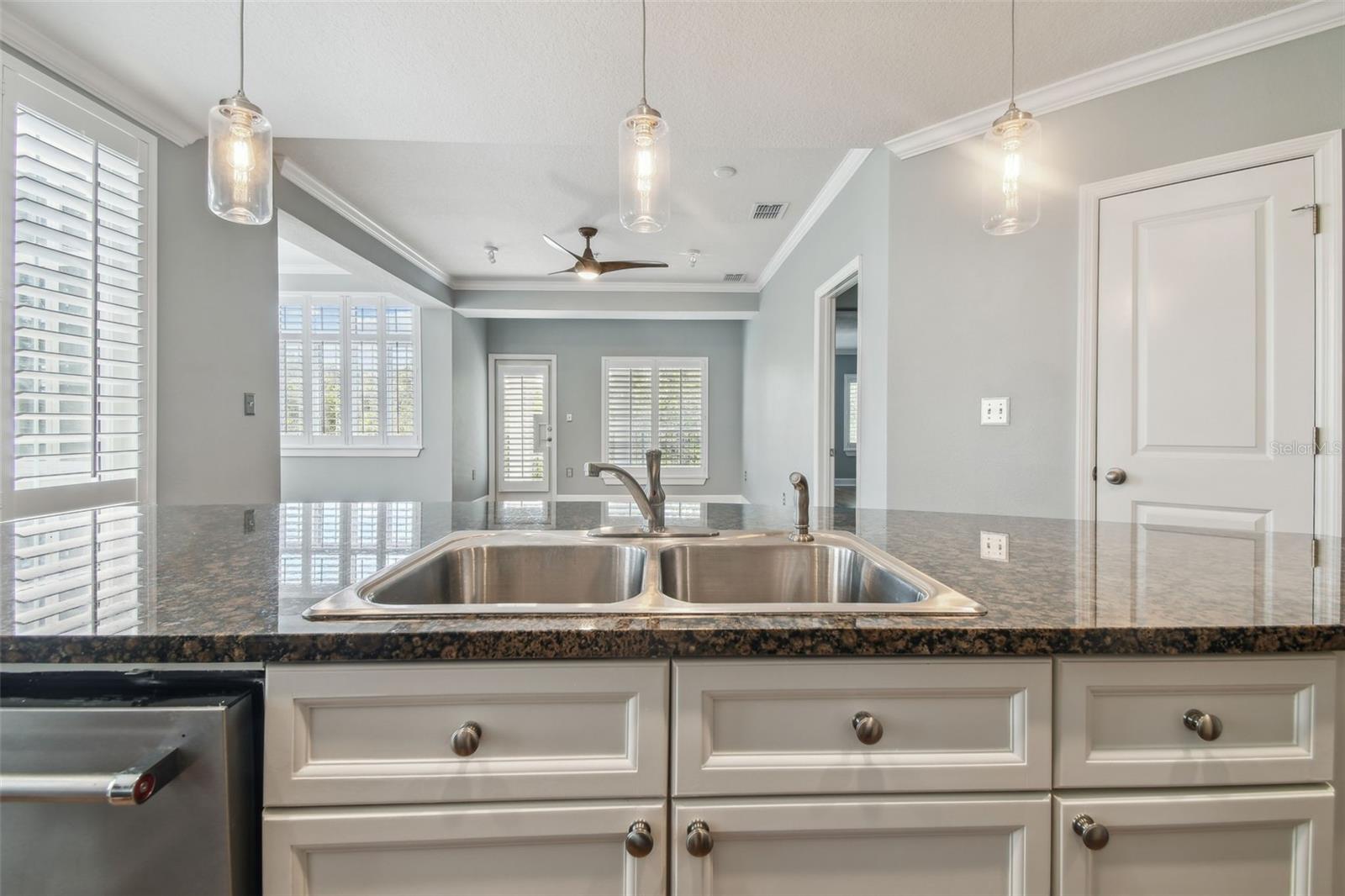435 S OREGON AVE E #304 — photo 6
